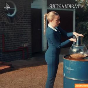 Amelia Dimoldenberg photo #0002