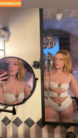 Amelia Dimoldenberg photo #0004