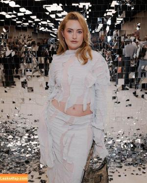 Amelia Dimoldenberg photo #0131