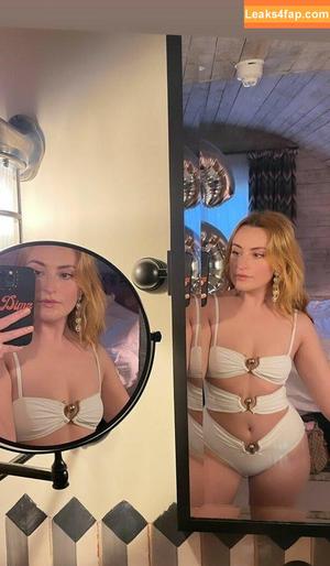 Amelia Dimoldenberg photo #0179