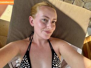 Amelia Dimoldenberg photo #0572