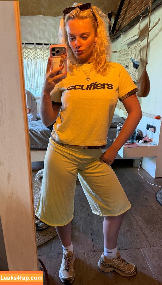 Amelia Eve Gibson / Millie Gibson / milliegibbo leaked photo photo #0333