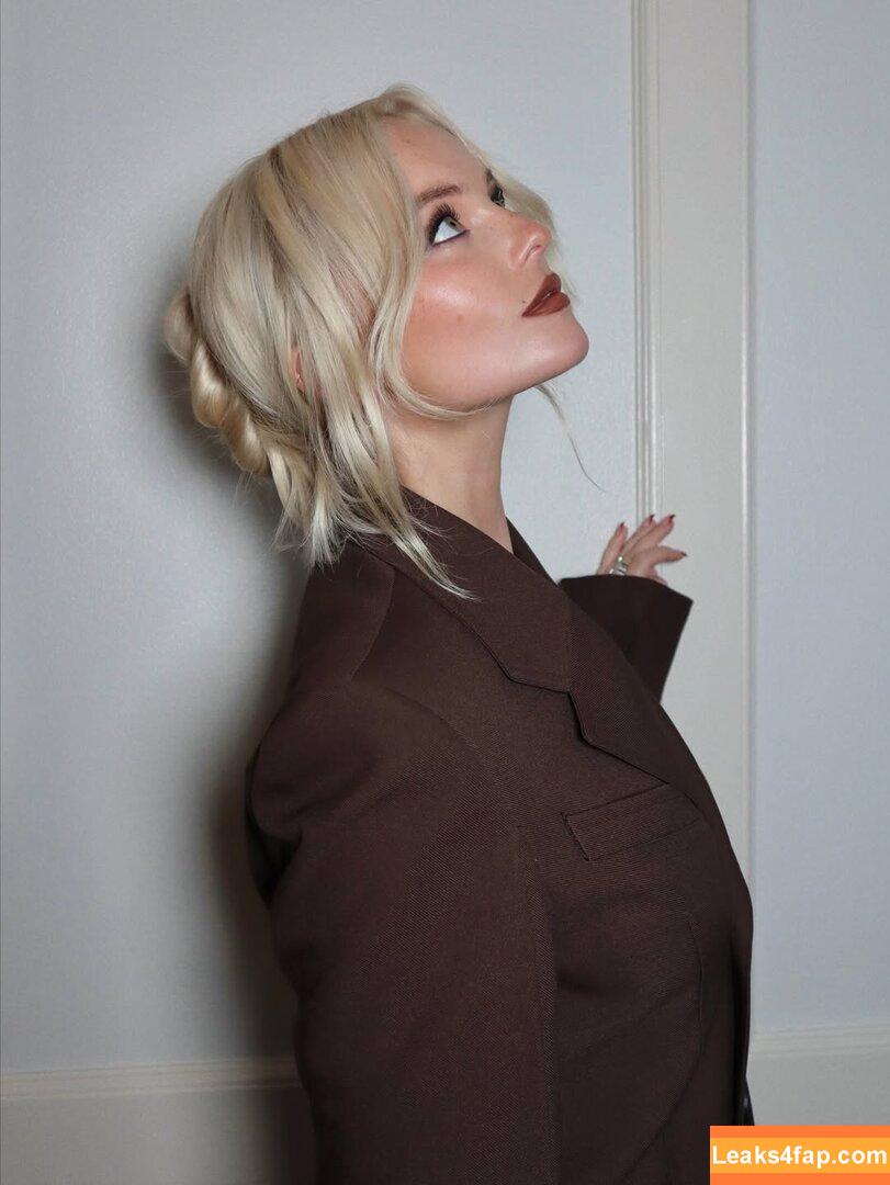 Amelia Eve Gibson / Millie Gibson / milliegibbo leaked photo photo #0345