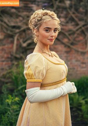 Amelia Eve Gibson photo #0022