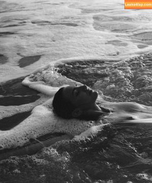 Amelia Zadro photo #0028