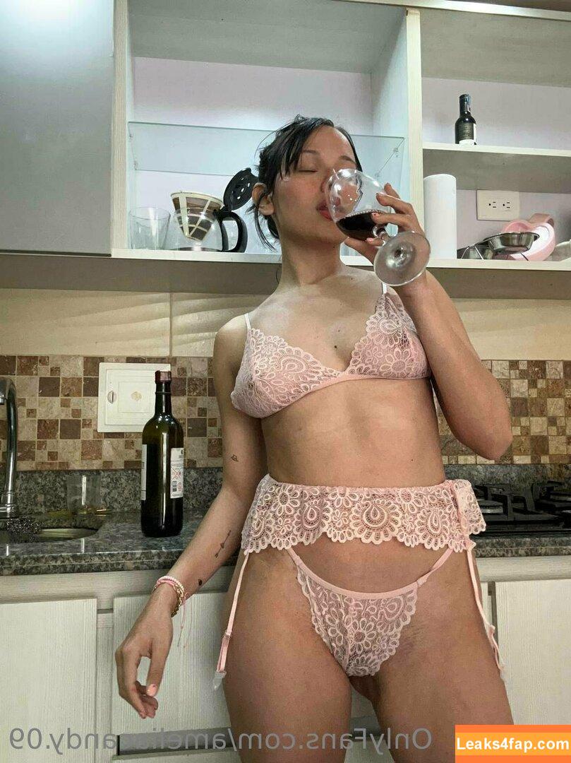 ameliacandy.09 / candy.amelia.5458 leaked photo photo #0070