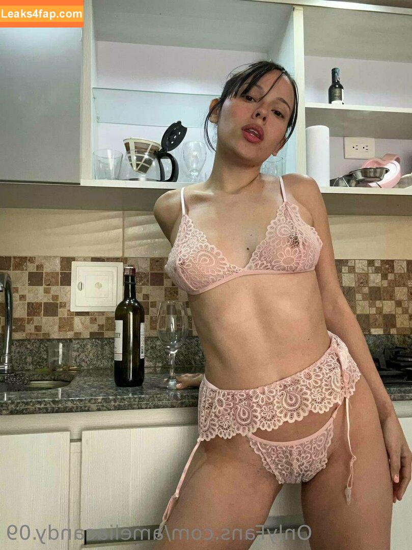 ameliacandy.09 / candy.amelia.5458 leaked photo photo #0071