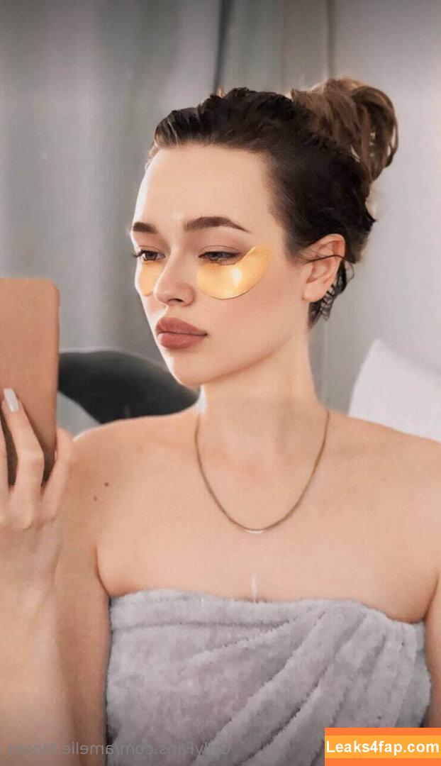 amelie.bloom /  leaked photo photo #0012