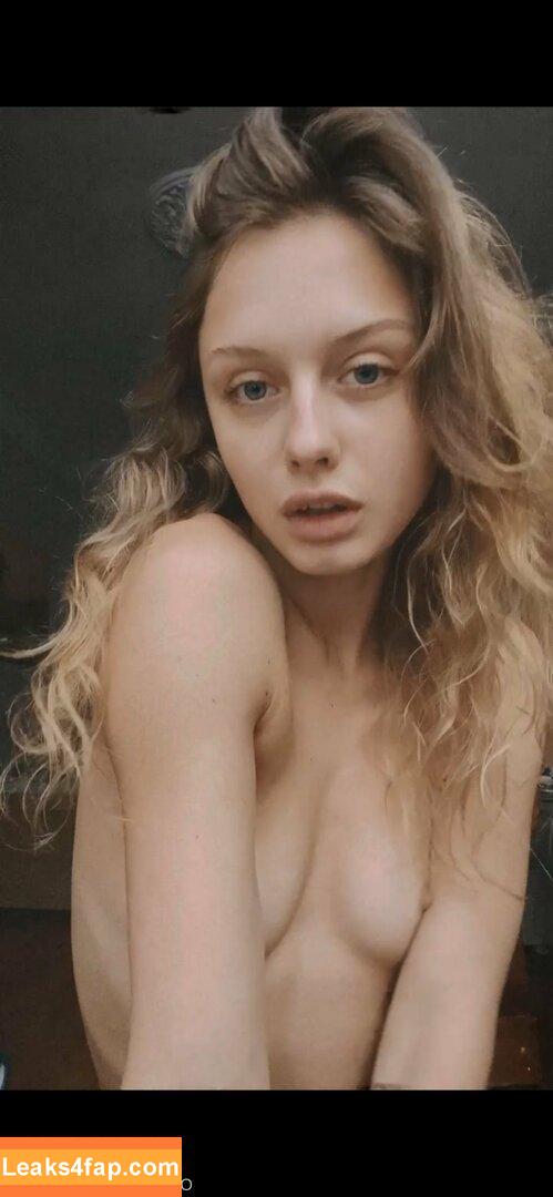 Amelie Lou / amelielou / amelielou4u / amelielou4u2 leaked photo photo #0003