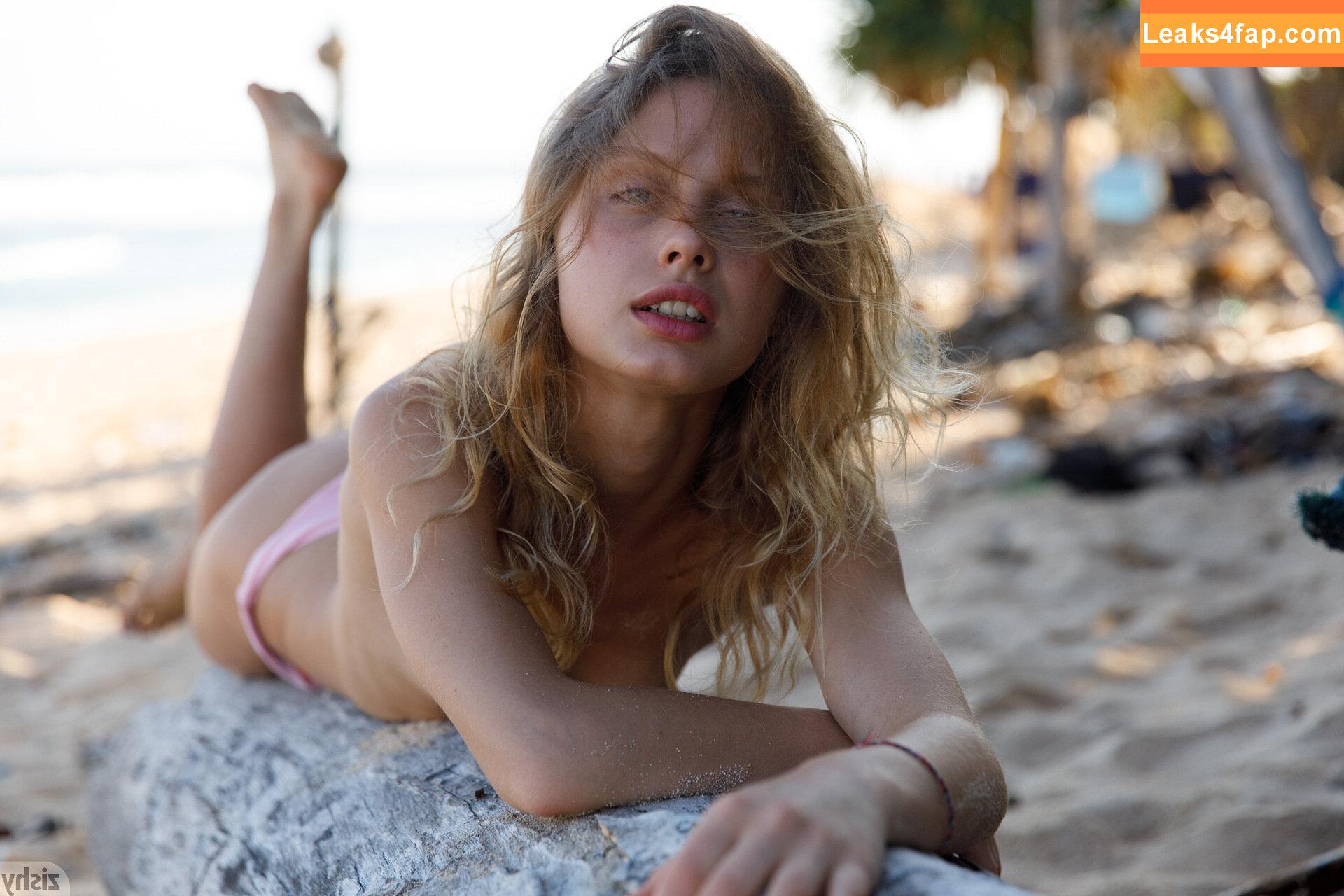 Amelie Lou / amelielou / amelielou4u / amelielou4u2 leaked photo photo #0034