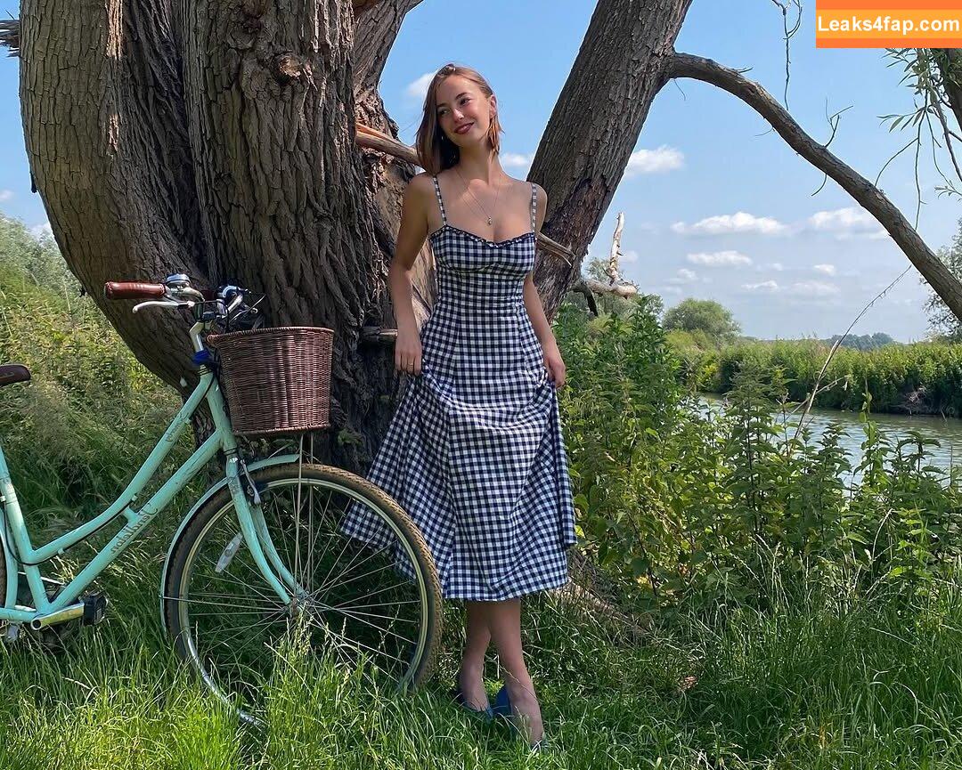 Amelie Manzoli / Am.e.lie leaked photo photo #0596