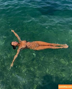 Amelie Manzoli фото #0609