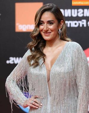 Amina Khalil фото #0054