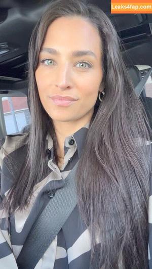 Amira Pocher photo #0128