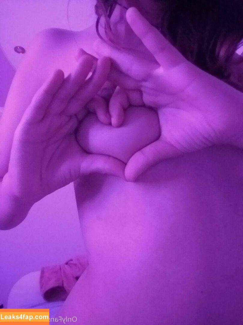 amour_angel / amourangels_official leaked photo photo #0003
