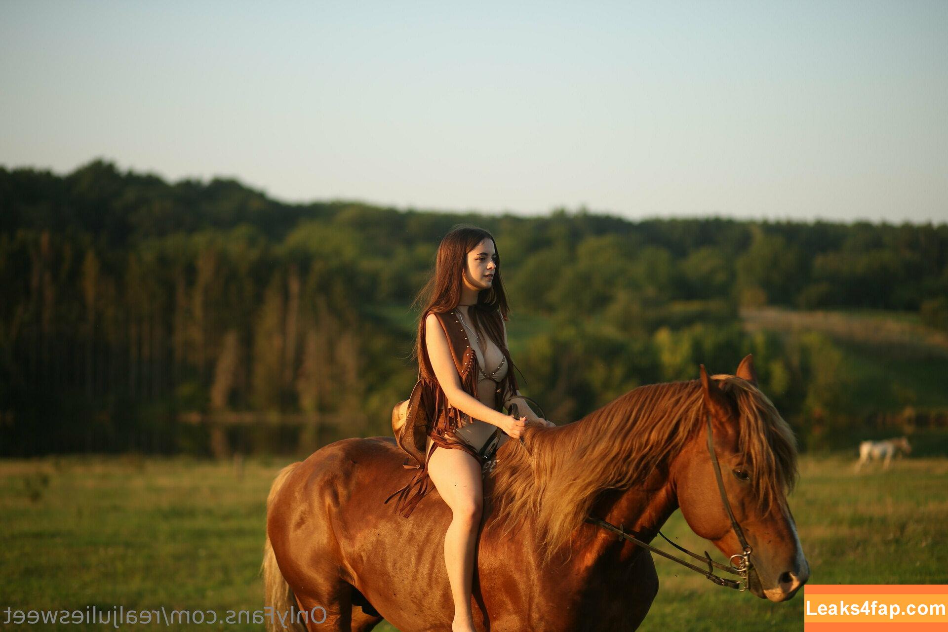 amour_angel / amourangels_official leaked photo photo #0034