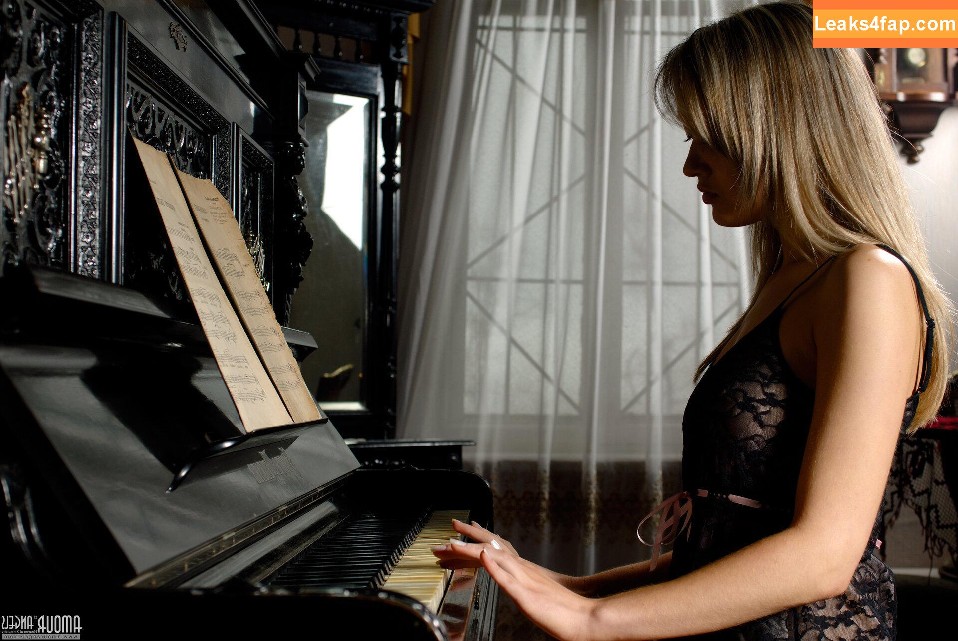 AmourAngels / amourangels_official / jia_lissa слитое фото фото #2115