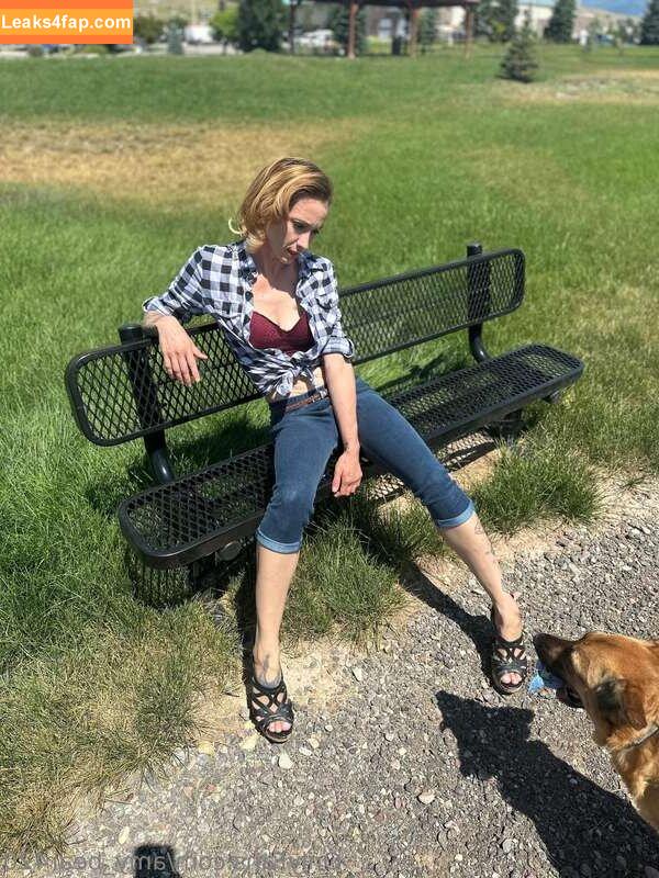 amy_bear420 / smokytonymurphyprod leaked photo photo #0020