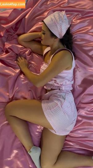 Amy Blunden photo #0010