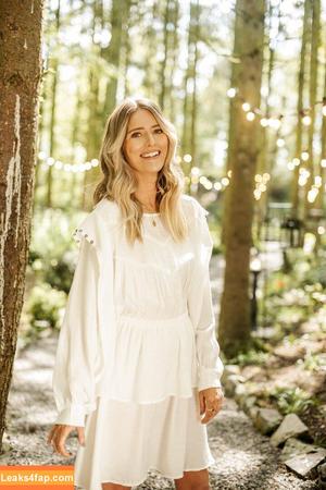 Amy De Bhrún photo #0022