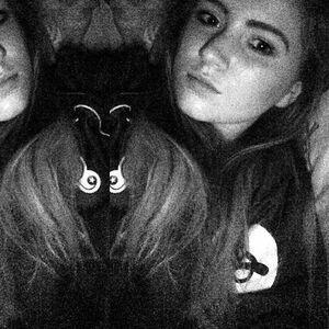 Amy Heslop photo #0060