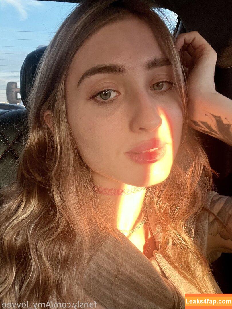 Amy_lovvee / amy_love leaked photo photo #0040