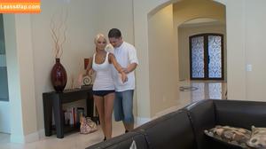 Amy Reid photo #0157