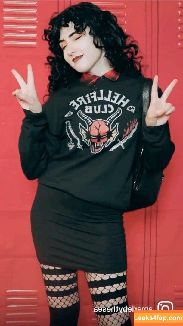 Amy Roberts / Amariebythesea leaked photo photo #0064