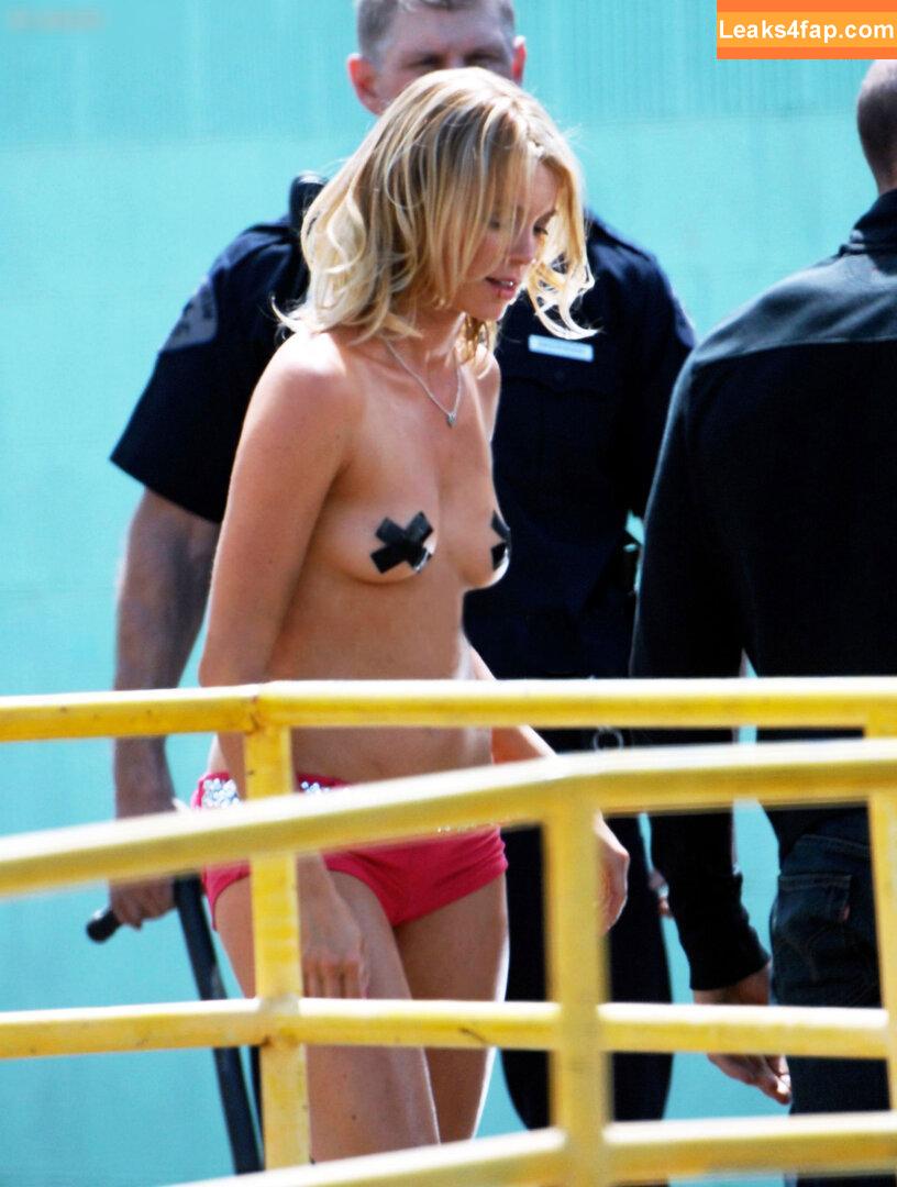 Amy Smart /  leaked photo photo #0064