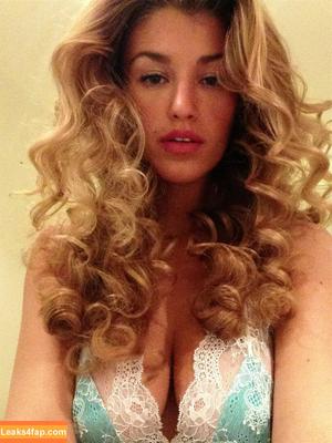 Amy Willerton photo #0045