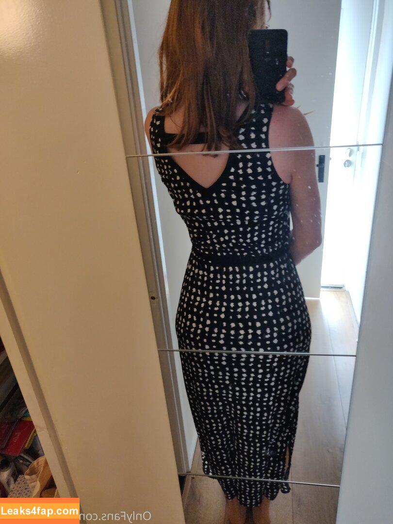 amyhall5125 /  leaked photo photo #0004