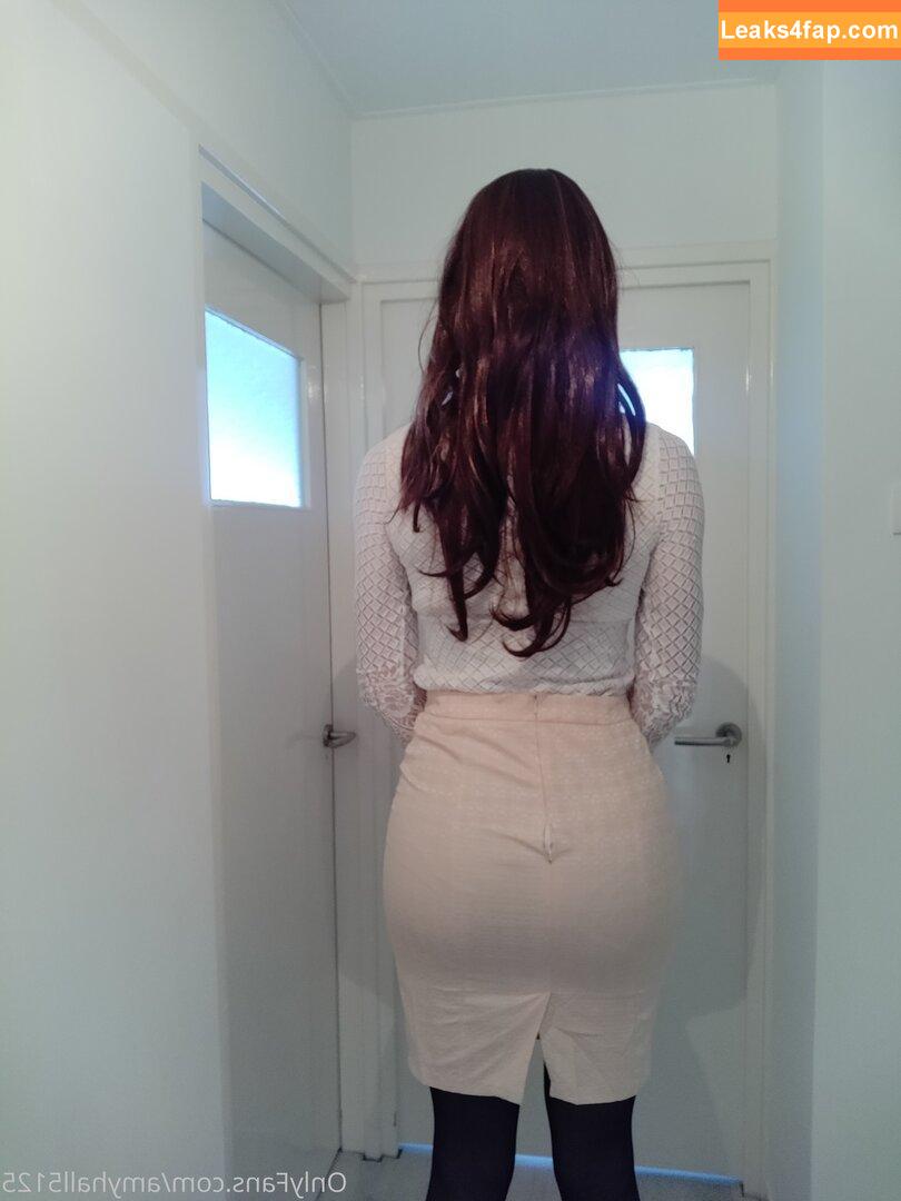 amyhall5125 /  leaked photo photo #0016