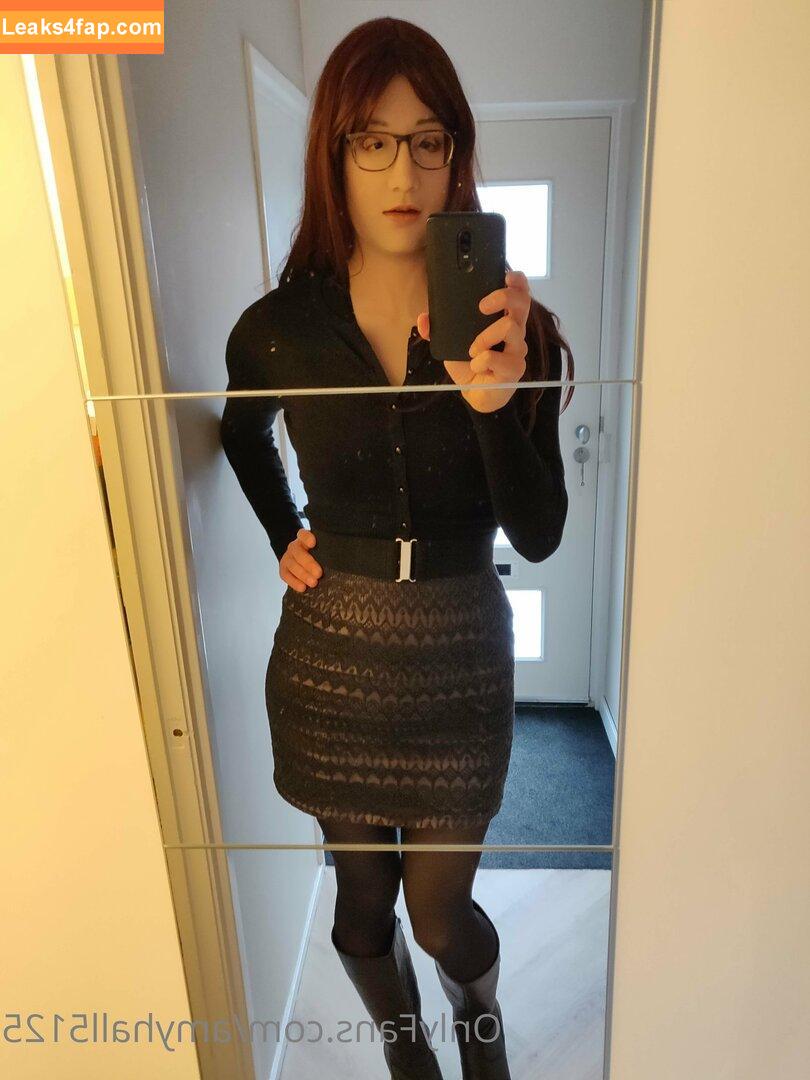 amyhall5125 /  leaked photo photo #0022