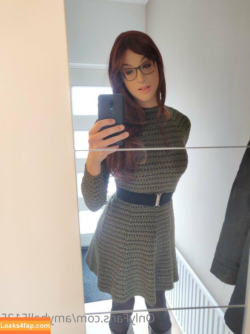 amyhall5125 /  leaked photo photo #0025