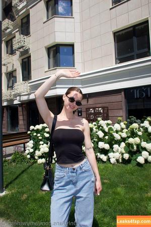 amywinestine photo #0039