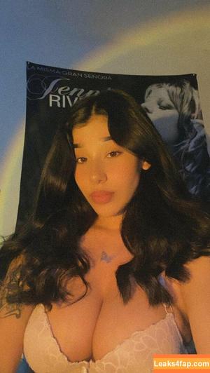 amywinos10 photo #0016