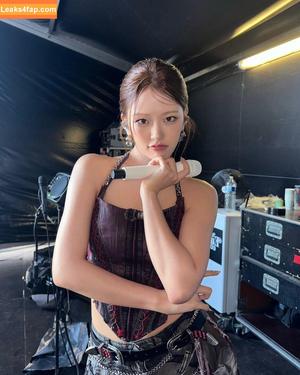 An Yujin 안유진 | photo #0059
