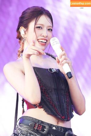 An Yujin 안유진 | photo #0065