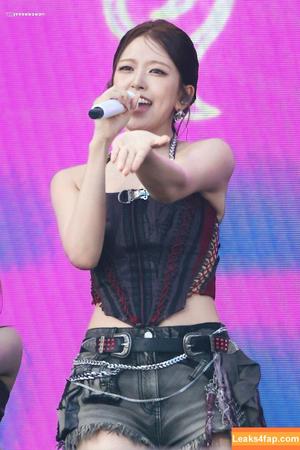 An Yujin 안유진 | photo #0074