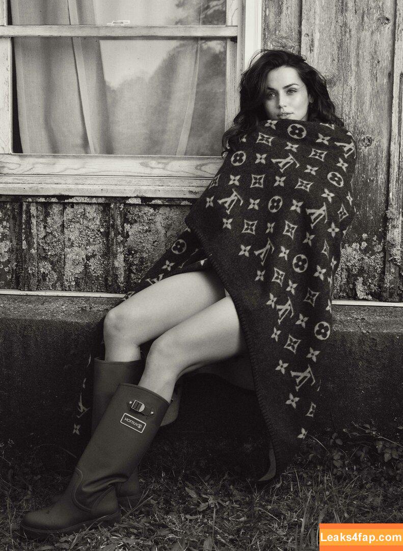 Ana De Armas / ana_d_armas / anadearmas / anadearmasdaily / https: leaked photo photo #0093