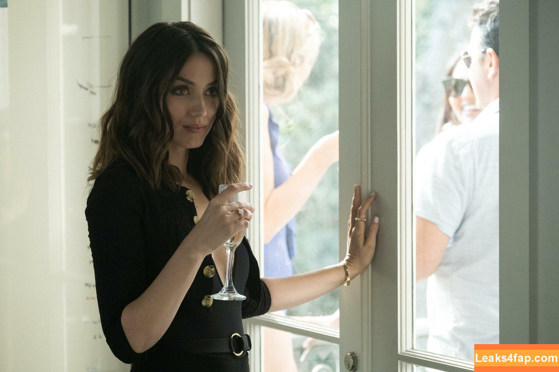 Ana De Armas / ana_d_armas / anadearmas / anadearmasdaily / https: leaked photo photo #0189