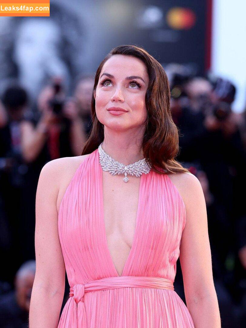 Ana De Armas / ana_d_armas / anadearmas / anadearmasdaily / https: leaked photo photo #0240