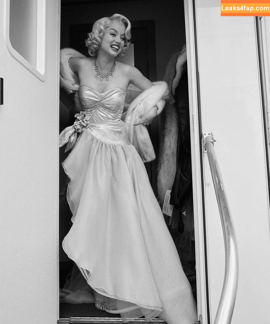 Ana De Armas / ana_d_armas / anadearmas / anadearmasdaily / https: leaked photo photo #0294