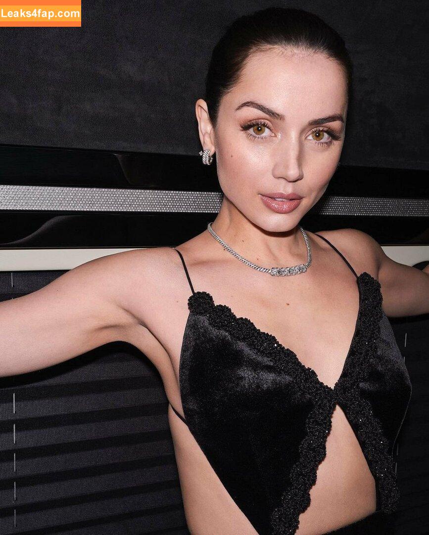 Ana De Armas / ana_d_armas / anadearmas / anadearmasdaily / https: leaked photo photo #0370