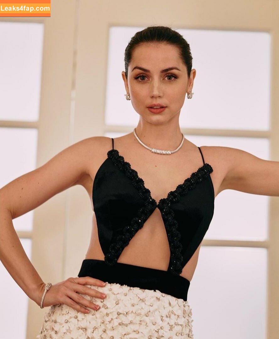Ana De Armas / ana_d_armas / anadearmas / anadearmasdaily / https: leaked photo photo #0371