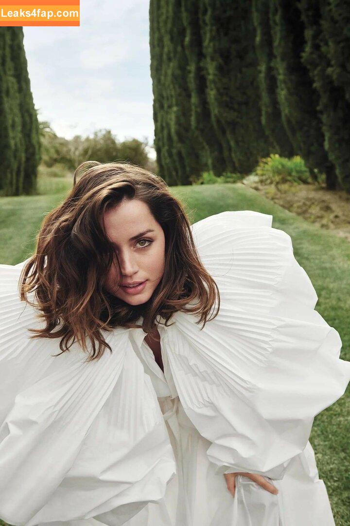 Ana De Armas / ana_d_armas / anadearmas / anadearmasdaily / https: leaked photo photo #0551