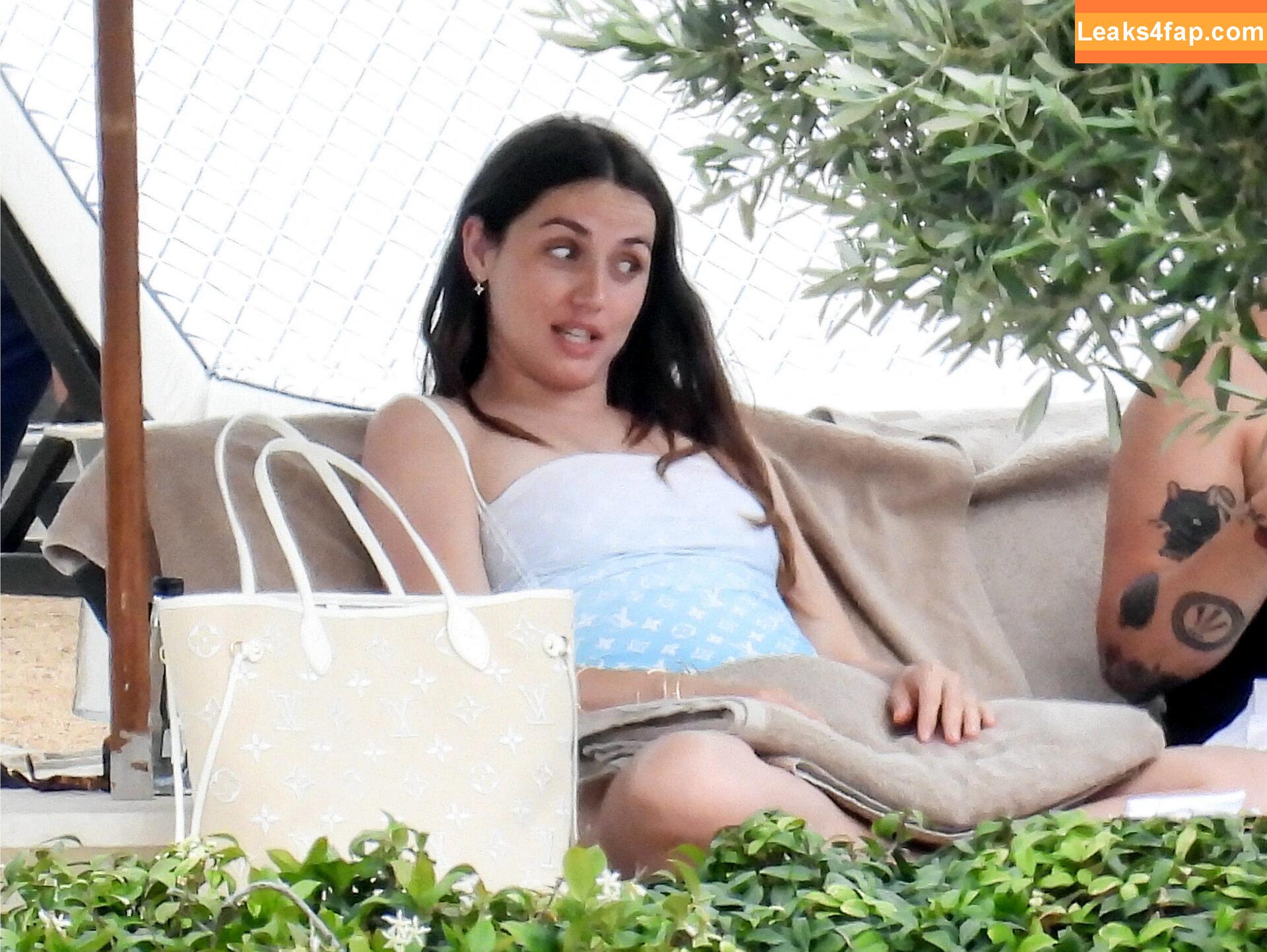 Ana De Armas / ana_d_armas / anadearmas / anadearmasdaily / https: leaked photo photo #0685