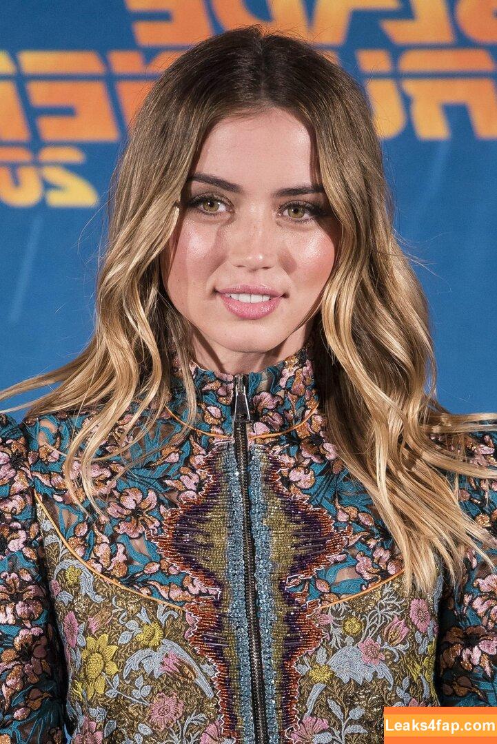 Ana De Armas / ana_d_armas / anadearmas / anadearmasdaily / https: leaked photo photo #0739