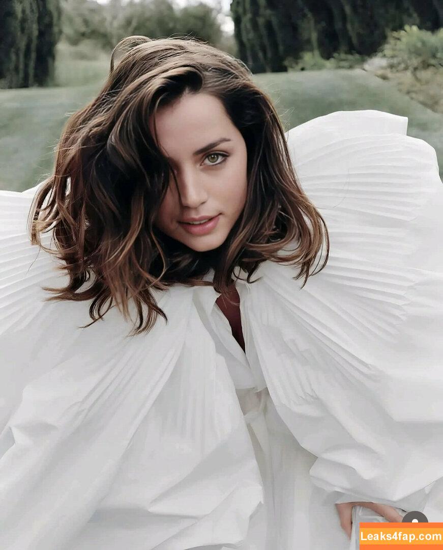 Ana De Armas / ana_d_armas / anadearmas / anadearmasdaily / https: leaked photo photo #0963