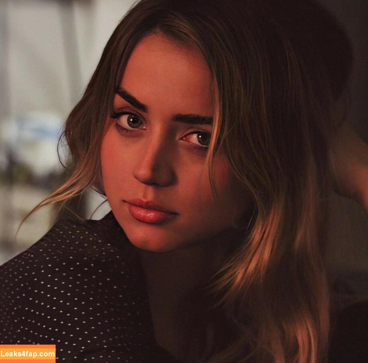Ana De Armas / ana_d_armas / anadearmas / anadearmasdaily / https: leaked photo photo #0975
